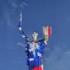 Разговор Путина и Трампа, 'Родина-мать' в цветах флага США. Хроника (X / Volodymyr Zelenskyy / Володимир Зеленський / Родина-мать в цветах флага США) X / Volodymyr Zelens…